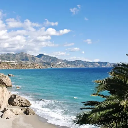 Edificio Sur * Нерха